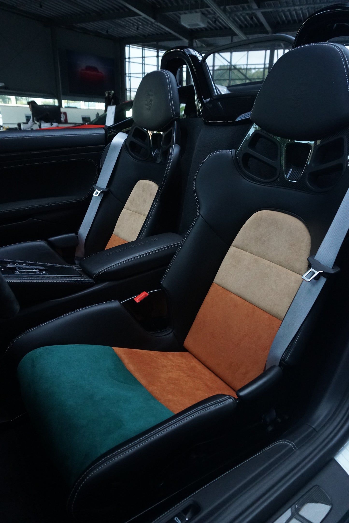 Porsche Vollschalensitz 911/718/981 - Sitzeinlagen mit Original Leder/Alcantara